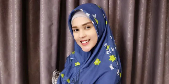 Cut Meyriska Resmi Berhijab, Sang Ibunda Belum Tahu