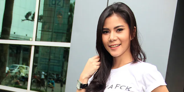 Cynthia Ramlan Tak Mau Dianggap Sebagai Pengganti Olla Ramlan Cynthia Ramlan Tak Mau Dianggap Sebagai Pengganti Olla Ramlan
