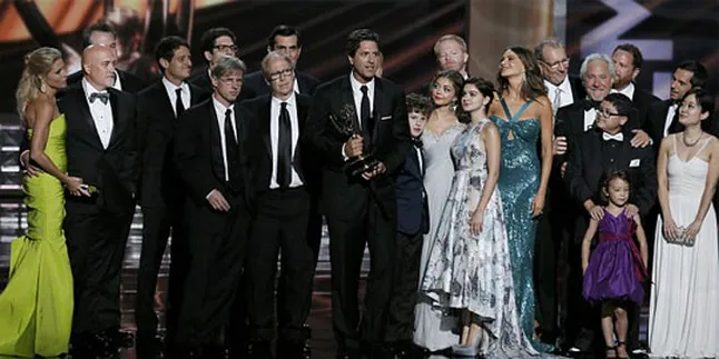 Daftar Lengkap Peraih Emmy Awards 2012
