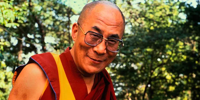 Dalai Lama Akan Tampil di Glastonbury