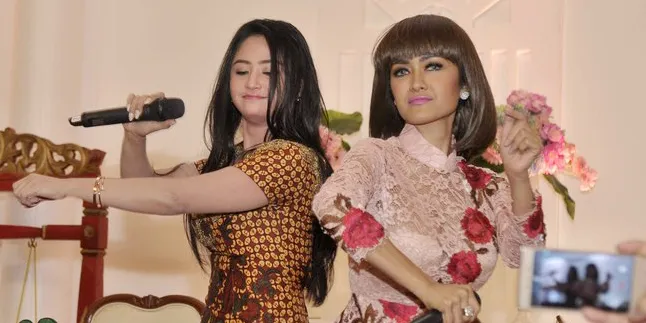 Damai Dengan Julia Perez, Dewi Perssik: Ini Bukan Gimmick!