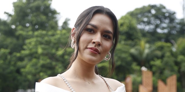 The Impact of Corona, Raisa is More Concerned about the Fate of her Stage Crew