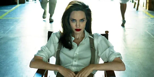 Dandan Cantik, Angelina Jolie Ajak Anak-Anaknya ke Acara Red Carpet