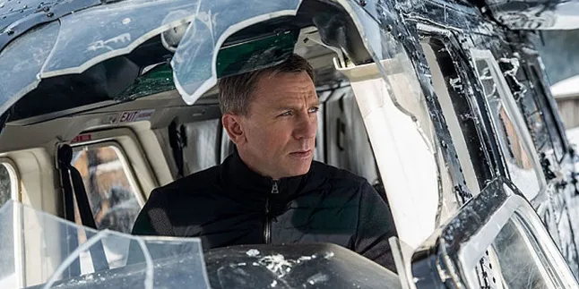 Daniel Craig Diminta Diam dan Tak Mengejek James Bond Lagi
