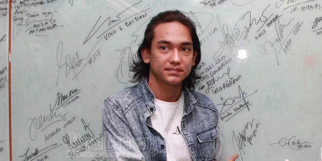 Dapat Bayaran Tinggi, Adipati Dolken Ganti Mobil