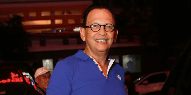 Dapat Cucu Baru, Apa Yang Dirasakan Roy Marten?