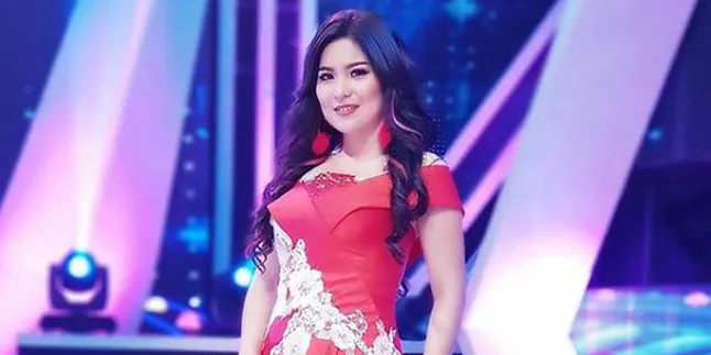 Dapat Dukungan Dari Putra Tercinta, Fitri Tak Kuasa Bendung Air Mata