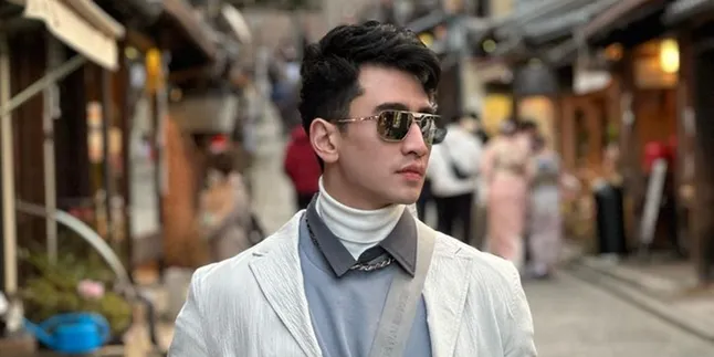 Dapat Dukungan Dari Sang Ayah, Verrell Bramasta Terjun ke Dunia Politik - Resmi Bergabung di Partai PAN