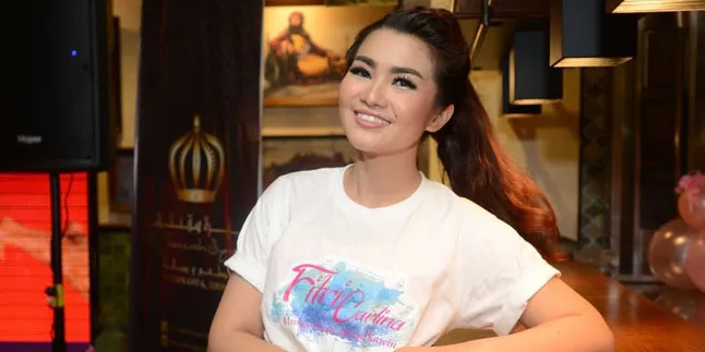Dapat Senyuman Dari Jupe, Fitri Carlina: Itu Hal Luar Biasa Dapat Senyuman Dari Jupe, Fitri Carlina: Itu Hal Luar Biasa