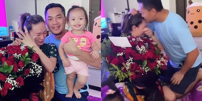 Zaskia Gotik Overwhelmed with Emotion on Birthday Surprise - Wearing a Dress and No Makeup Caught Everyone's Attention