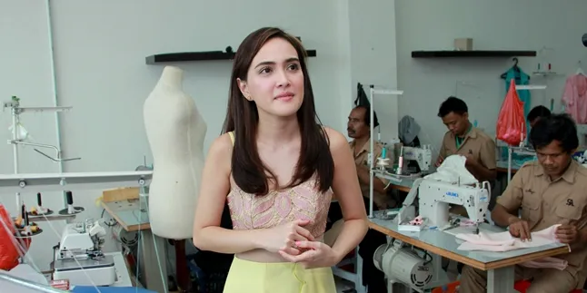 Dari 18 Tahun, Si Cantik Shandy Aulia Bangun Bisnis Dari Bawah