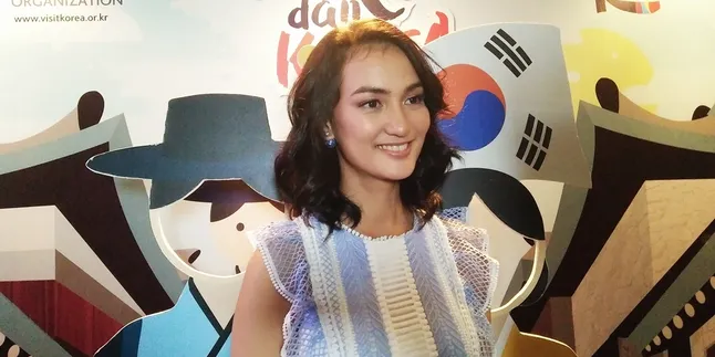 Daripada Seoul, Atiqah Hasiholan Lebih Menikmati Busan