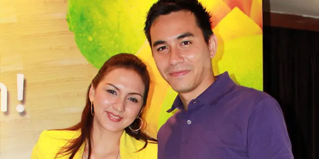 Darius Sinathrya Masih Ingin Tambah Anak Cowok Lagi