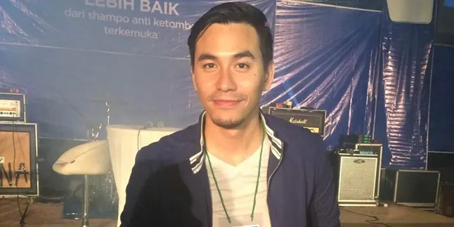 Darius Sinathrya Siap Dukung Jika Anak Ingin Jadi Pemain Bola Darius Sinathrya Siap Dukung Jika Anak Ingin Jadi Pemain Bola