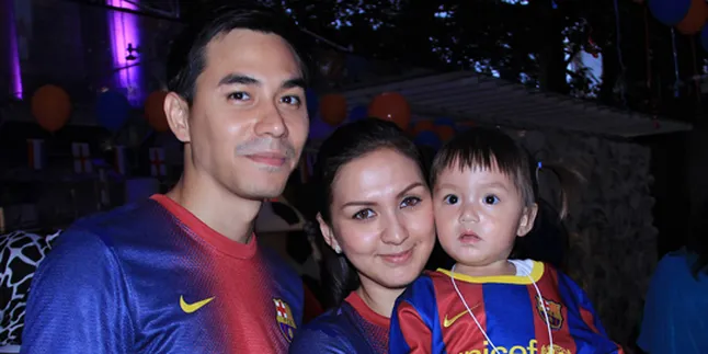 Darius Sinatrya Sering Gulat dengan Anak