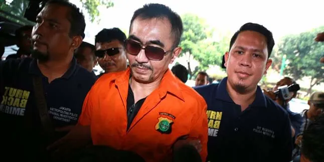 Datang ke Resmob, Gatot Brajamusti Sakit Hingga Kelopak Bengkak