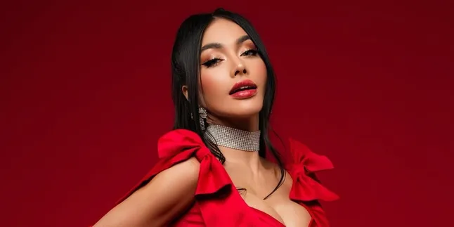 Datangi Rumah Denada, Ressa Rizky Akui Cuma Dibukakan Pintu 15 Sentimeter