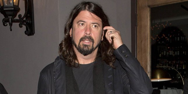 Dave Grohl Cover Lagu Rolling Stones dan Bob Dylan!