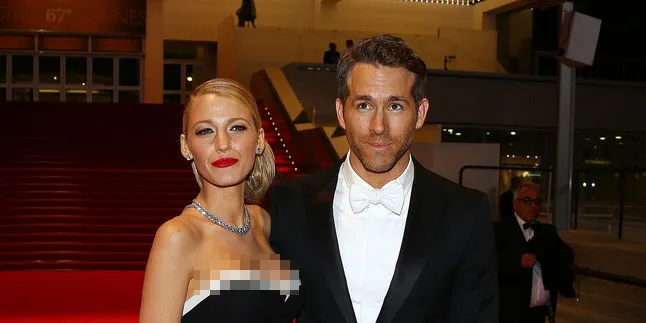 Deadpool Mini, Persembahan Cinta Blake Lively Pada Ryan Reynolds Deadpool Mini, Persembahan Cinta Blake Lively Pada Ryan Reynolds