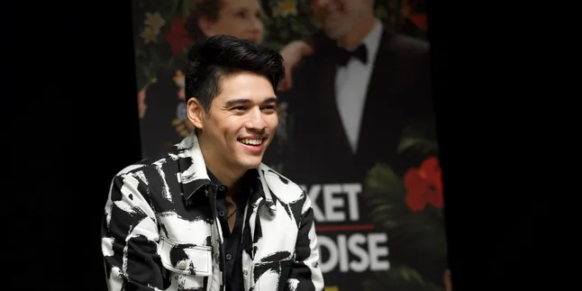 Debut Main Film Internasional, Maxime Bouttier Gendong George Clooney di 'TICKET TO PARADISE' Debut Main Film Internasional, Maxime Bouttier Gendong George Clooney di 'TICKET TO PARADISE'
