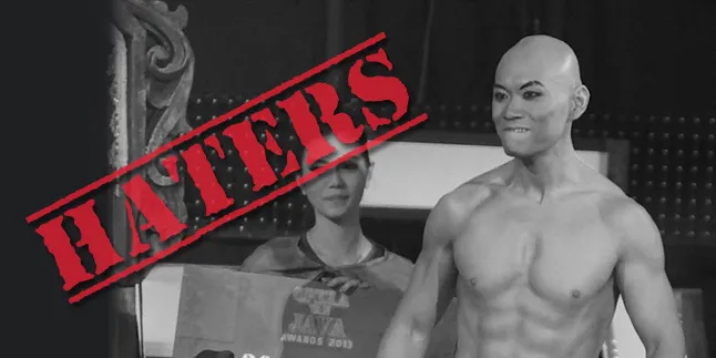 Deddy Corbuzier Ancam dan Cari Identitas Haters Yang Menghujatnya Deddy Corbuzier Ancam dan Cari Identitas Haters Yang Menghujatnya