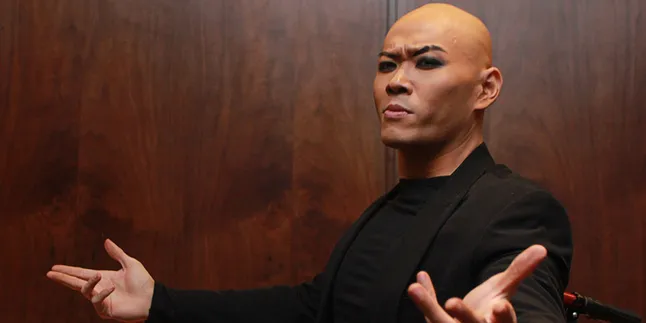 Deddy Corbuzier Bantah Lumpuh Karena OCD Deddy Corbuzier Bantah Lumpuh Karena OCD