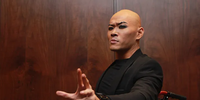 Deddy Corbuzier Kirim Video Ancaman Untuk Pembunuh Angeline Deddy Corbuzier Kirim Video Ancaman Untuk Pembunuh Angeline