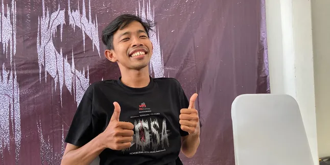 Dede Sunandar Jadi Penjaga Warung dalam Film Horor 'DOSA' Karya Sutradara Sondang Pratama Dede Sunandar Jadi Penjaga Warung dalam Film Horor 'DOSA' Karya Sutradara Sondang Pratama