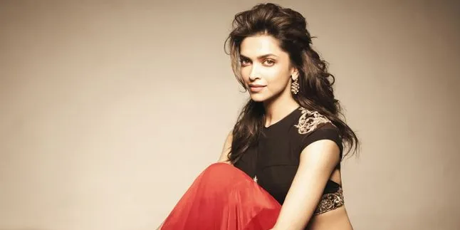 Deepika Padukone Jadi Soal Ujian Teknisi Angkatan Udara India!