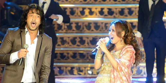 Dekat, Ayu Belum Kenalkan Shaheer Sheikh ke Orang Tuanya Dekat, Ayu Belum Kenalkan Shaheer Sheikh ke Orang Tuanya
