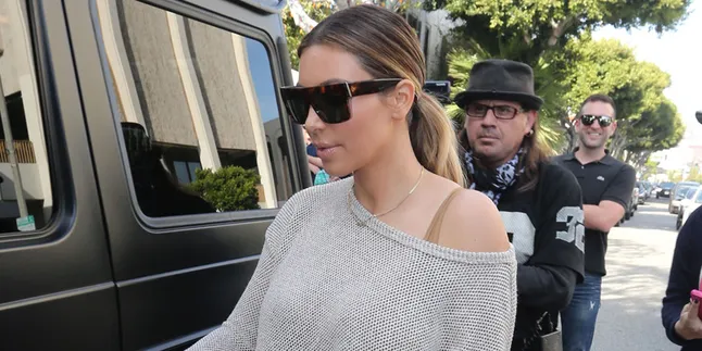 Demi Cantik, Kim Kardashian Rela 'Setrika' Wajahnya Demi Cantik, Kim Kardashian Rela 'Setrika' Wajahnya