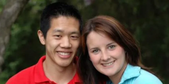 Demi Cinta, Wanita Italia Nabung 2 Tahun Untuk Nikahi Pria Jawa