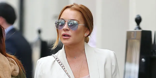 Demi Cintanya Pada Pacar, Lindsay Lohan Bakal Pindah Ke Rusia? Demi Cintanya Pada Pacar, Lindsay Lohan Bakal Pindah Ke Rusia?