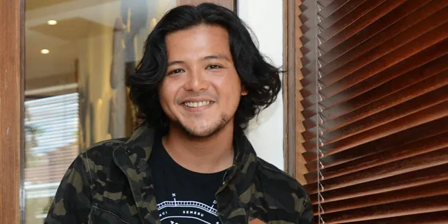 Demi Film, Ramon Jusuf Tungka Rela Pangkas Habis Rambutnya