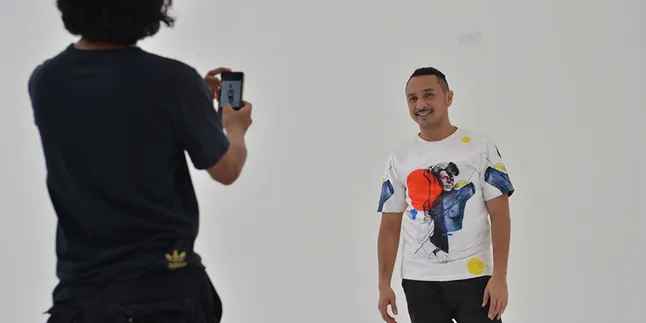 Demi Jokowi, Giring Nidji Tinggalkan Istri Jelang Hari Persalinan