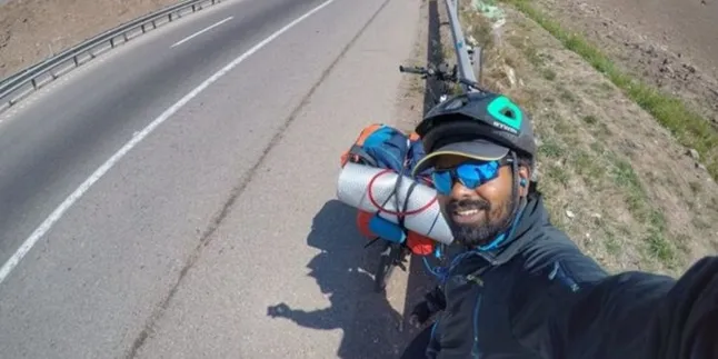 Demi Ketemu Lionel Messi, Pria Asal India Ini Rela Bersepeda Ke Rusia!