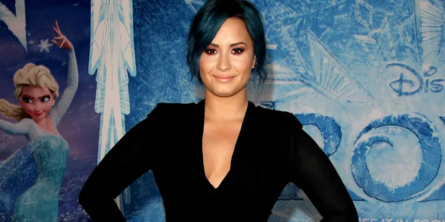 Demi Lovato Sering Nangis di Atas Panggung!