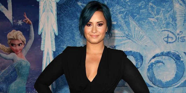 Demi Lovato Sudah Siap-Siap Menyambut Tahun Depan