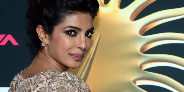 Demi 'MARY KOM', Priyanka Chopra Rela Tampil Gundul
