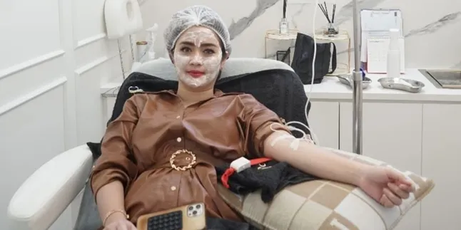 Demi Suami Tercinta, Vega Darwanti Rutin Perawatan Agar Tetap Cantik dan Glowing