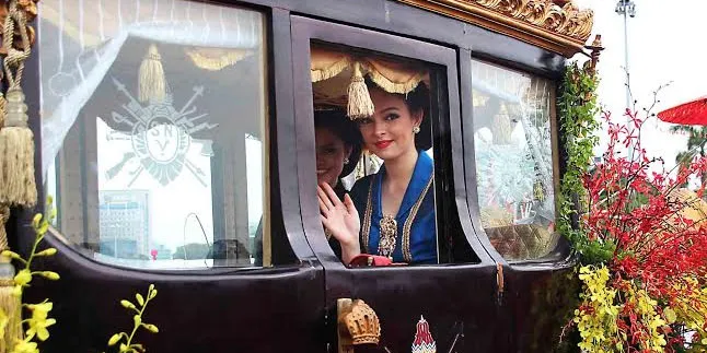 Demi World Heritage Festival, Reisa Kartikasari Rela Kepanasan