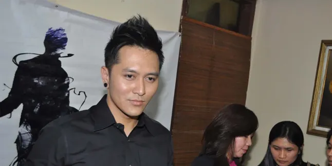 Demian Aditya Pantau Perkembangan Anak Dari Teman