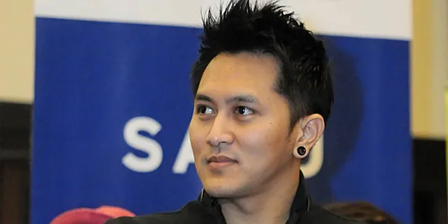 Demian Bantah Telah Menikah Lagi