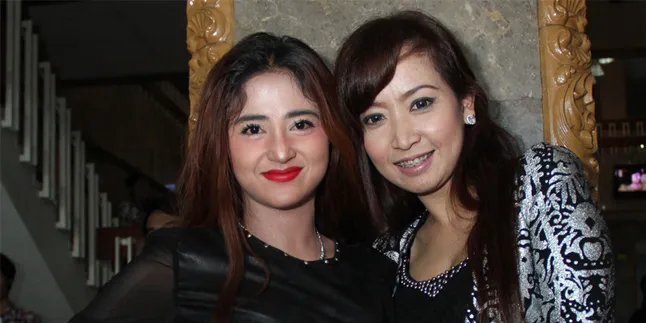 Demitha Dan Ipunk Purnomo Gabung Di Iztambul Band Demitha Dan Ipunk Purnomo Gabung Di Iztambul Band