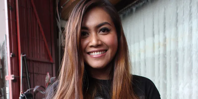 Denada Hanya Batasi 'Ngamen' Akhir Pekan