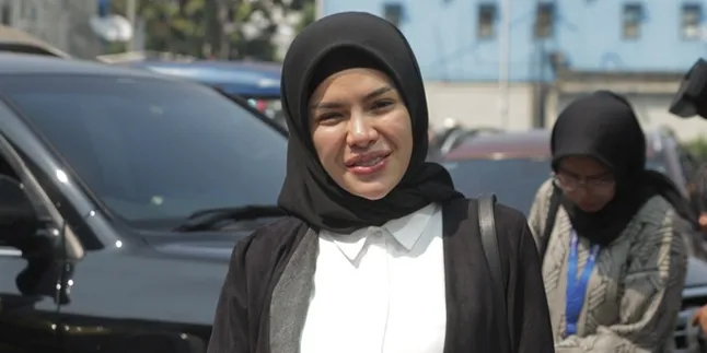 Denada Jual Apartemen Untuk Pengobatan Anak, Nikita Mirzani Bantu Pasarkan