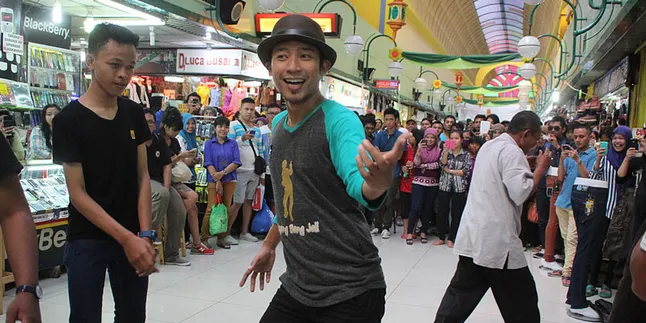 Deni Cagur Tak Anggap Joget Caesar Sebagai Saingan