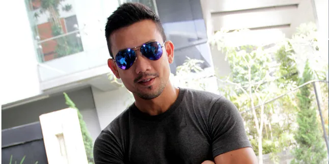 Denny Sumargo Alami Kecelakaan di Film Terbaru