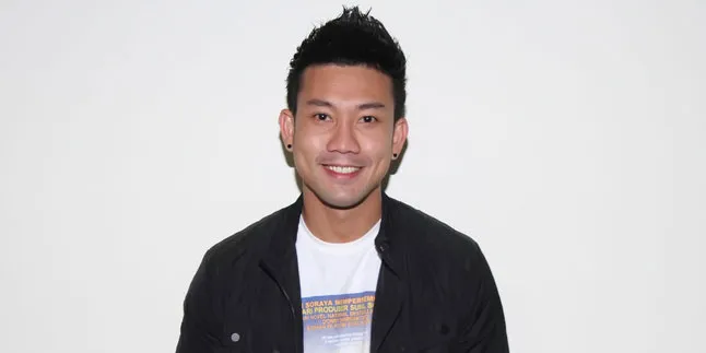 Denny Sumargo Minta DJ Verny Gugurkan Kandungan