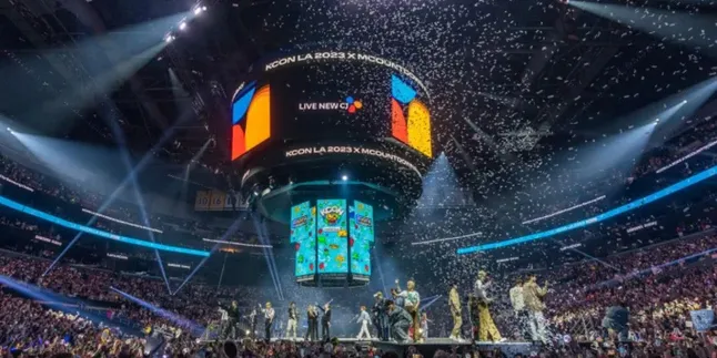 Deretan Artis K-Pop Terbesar Meriahkan KCON L.A. 2025: Hoshi & Woozi Seventeen, IVE, Dan NMIXX Tampil Spesial Deretan Artis K-Pop Terbesar Meriahkan KCON L.A. 2025: Hoshi & Woozi Seventeen, IVE, Dan NMIXX Tampil Spesial